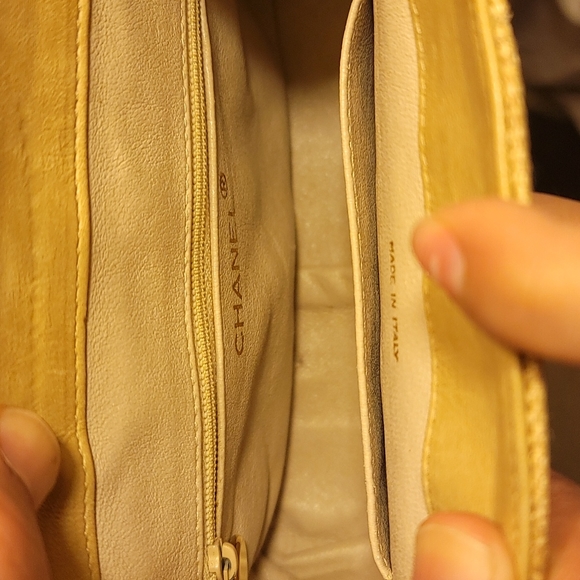 SOLD - CHANEL Vintage 1990’s Shoulder Purse - Picture 10 of 15